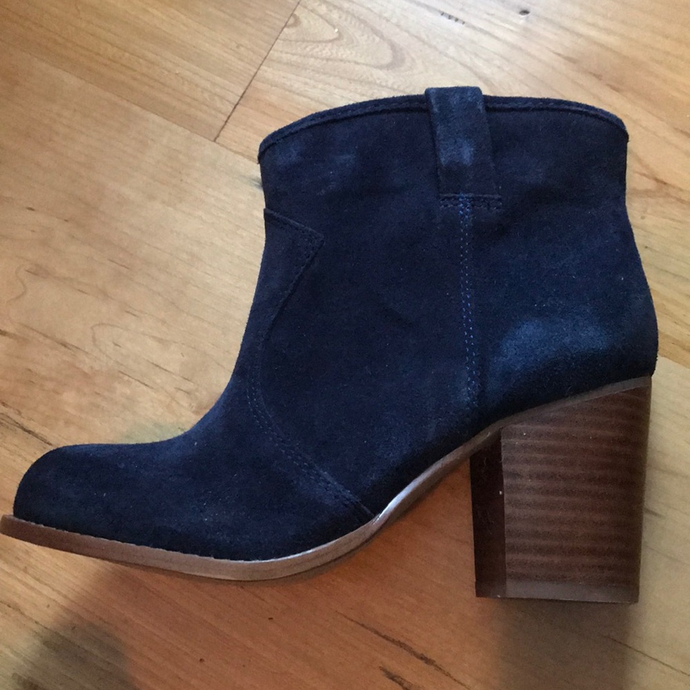 Splendid Navy Blue Suede Boots
